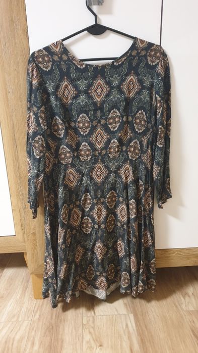 Sukienka Aggi rozm. 38