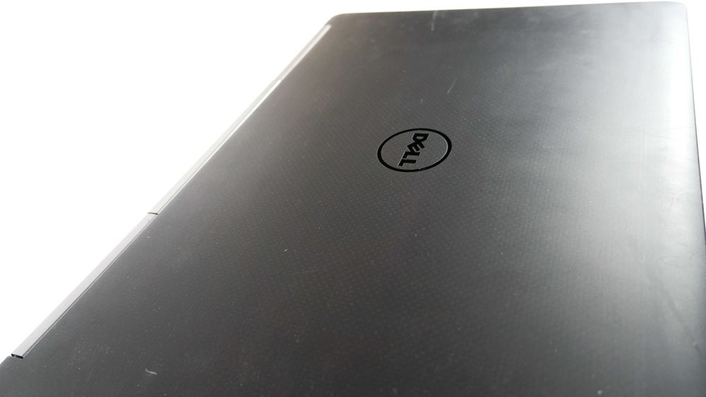 Dell Precision 7510\ I7 6820HQ\128GB\16GB\AMD FirePro™ W5170M w 2GB