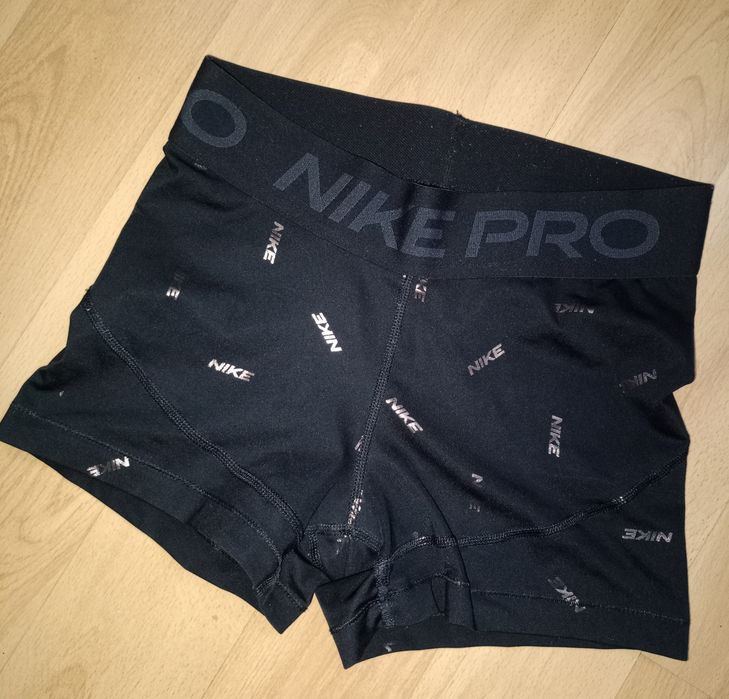 Spodenki treningowe Nike Pro Short Toss Print, rozmiar S, stan idealny