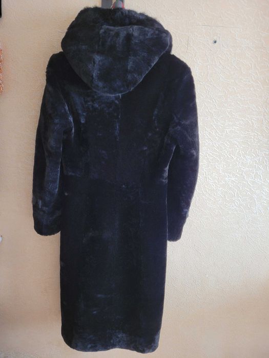 Шуба мутонова, чорна