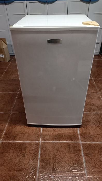 Arca congeladora vertical Haier