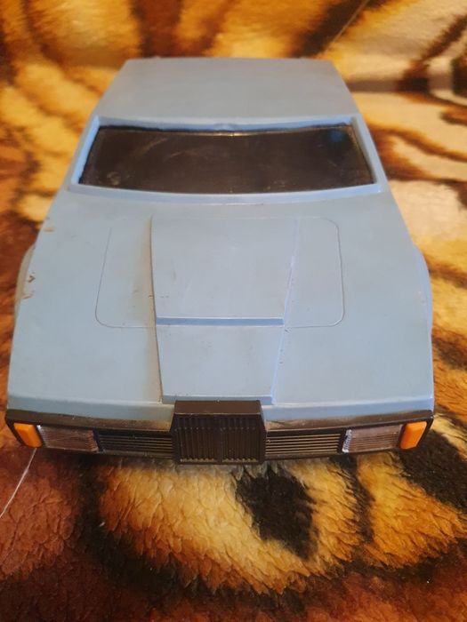 Autko zdalnie sterowane stare