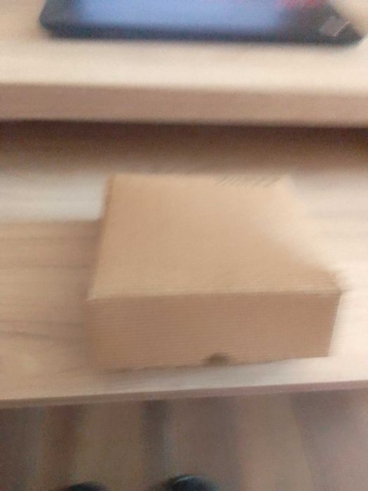 Zestaw Prezentowy: Herbata, Miód i Owoce – Gotowy Upominek