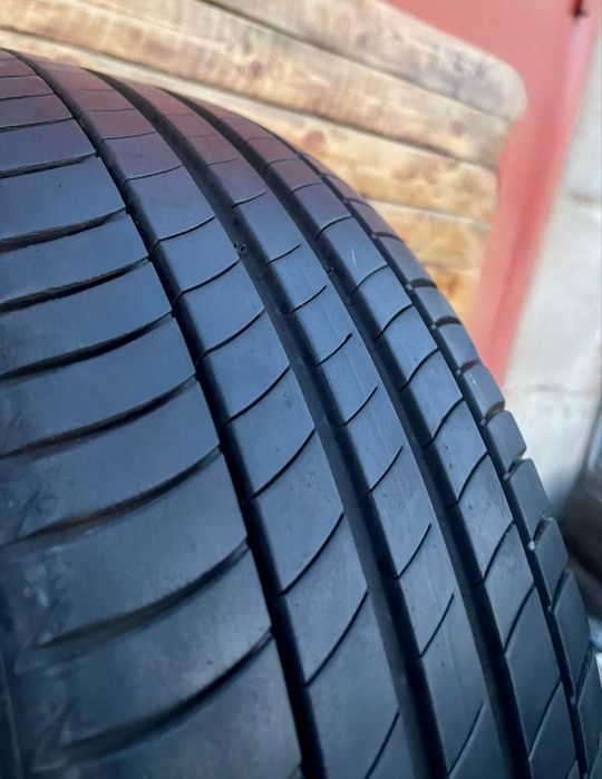 Літні шини 215/55 R18 Michelin