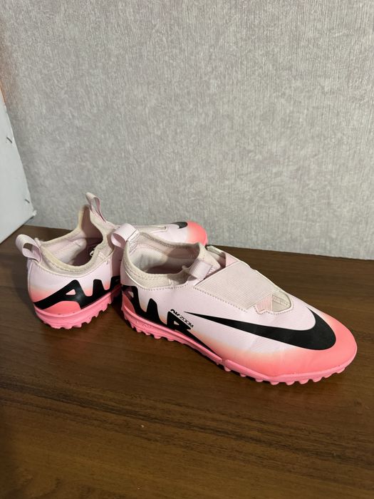 Футзальне взуття Nike