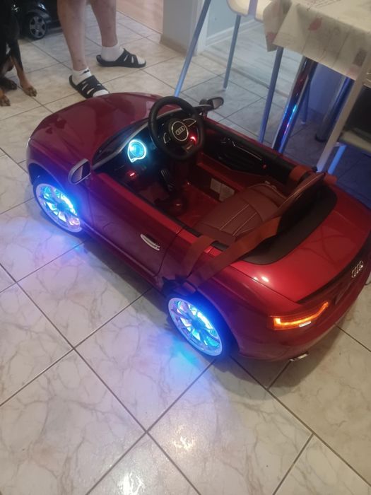 Audi RS5 na akumulator z daszkiem funkcja bujania miękkie siedzenie