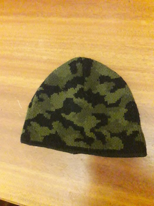 Шапка зимняя хаки.