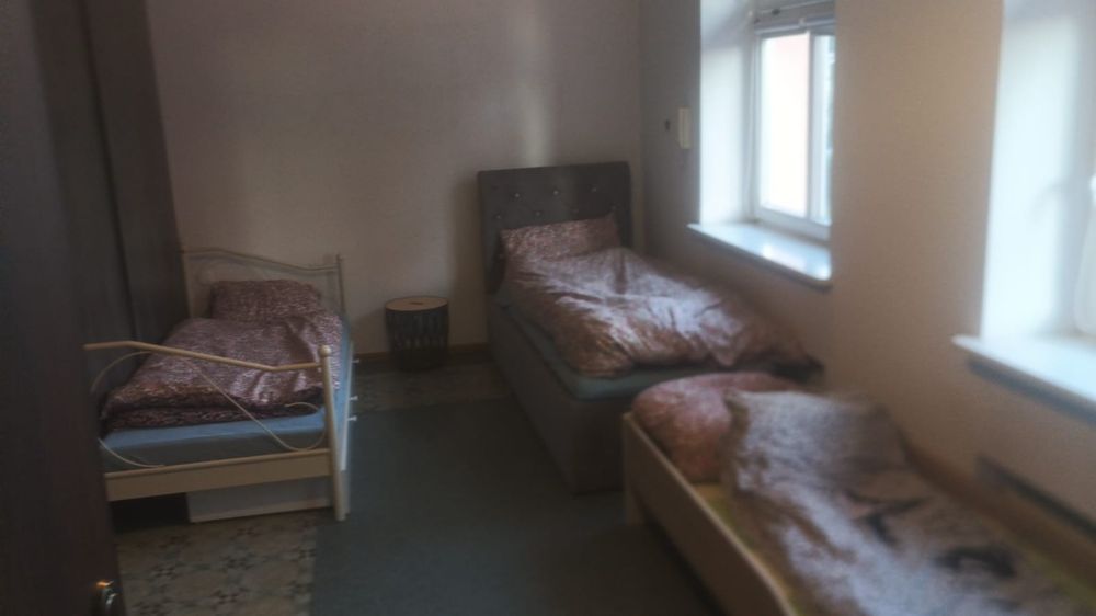 Dwa pokoje czteroosobowe centrum dał pracowników