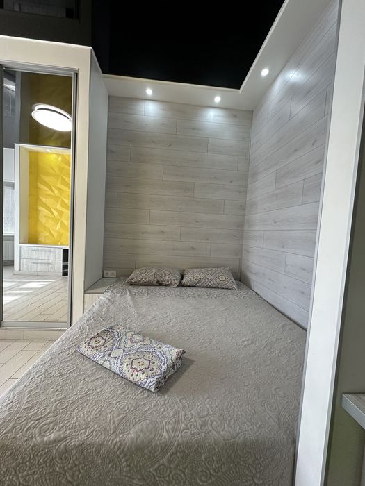 Центр #3 Yellow Wall apartment . Центр Новострой, с бомбоубежищем