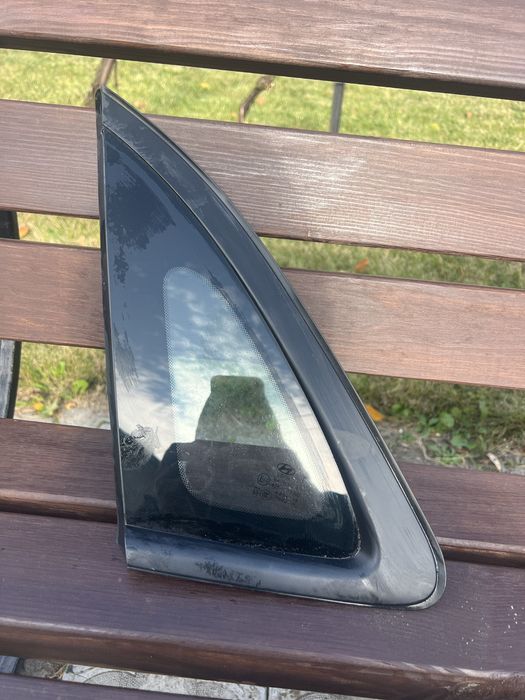 Скло трикутник - ліве Hyundai  Kona