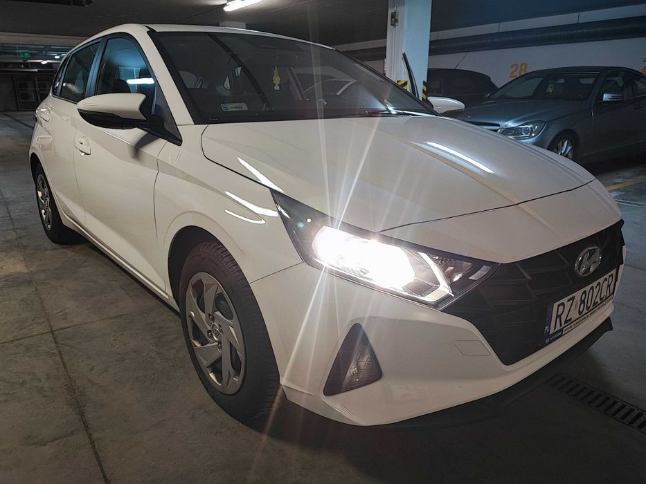 Hyundai i20 1.2 benzyna | 2022 | 20 tys. km | Opony L+Z | Garażowany