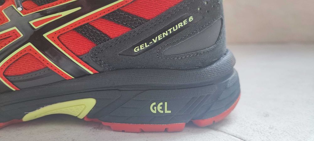 ASICS GEL-Venture 6