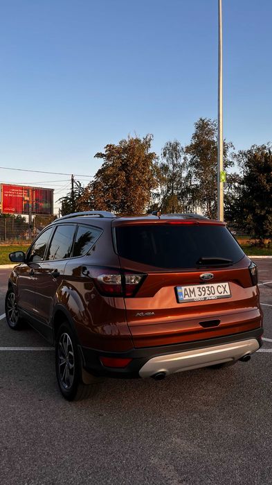 Продам FORD ESCAPE 2017р.