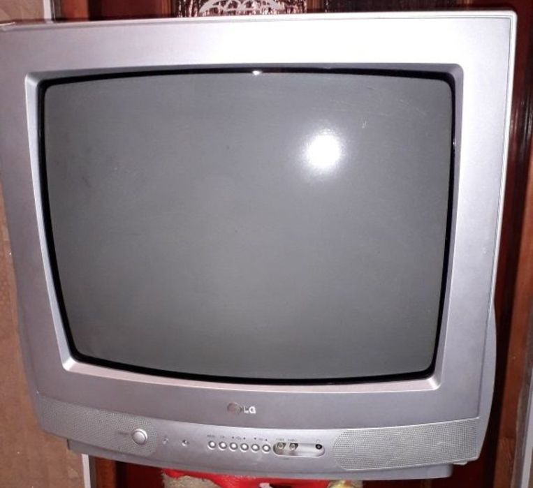Телевизор робочий старый цветной Lg