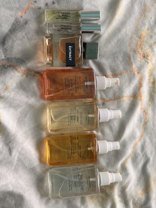 Різні парфуми.