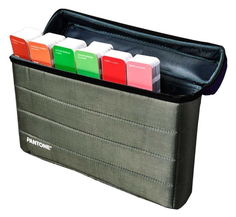 PANTONE Essentials - zestaw 6 wzorników, nowe!