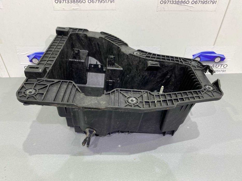 Піддон АКБ правий Jeep grand cherokee WL джип гранд черокі ВЛ 2021+