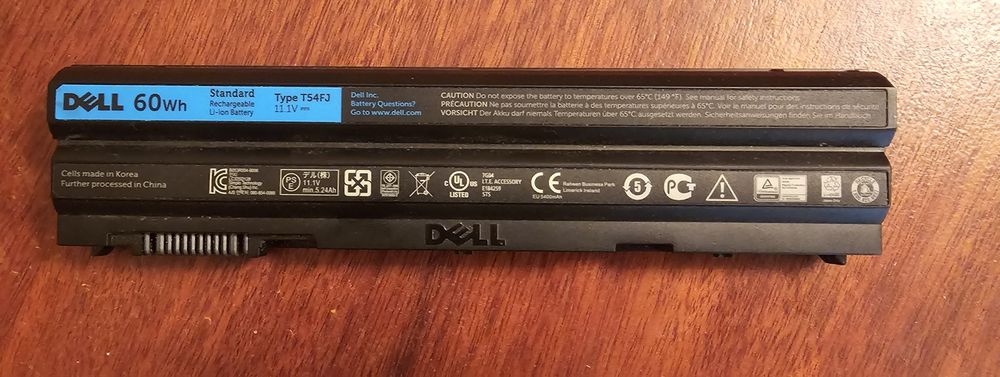 Продам батарею T54FJ  для компьютера Dell