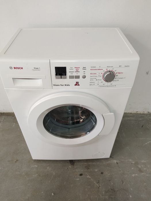 Пральна машина BOSCH  з Європи. ВУЗЬКА 40 СМ.Класний стан