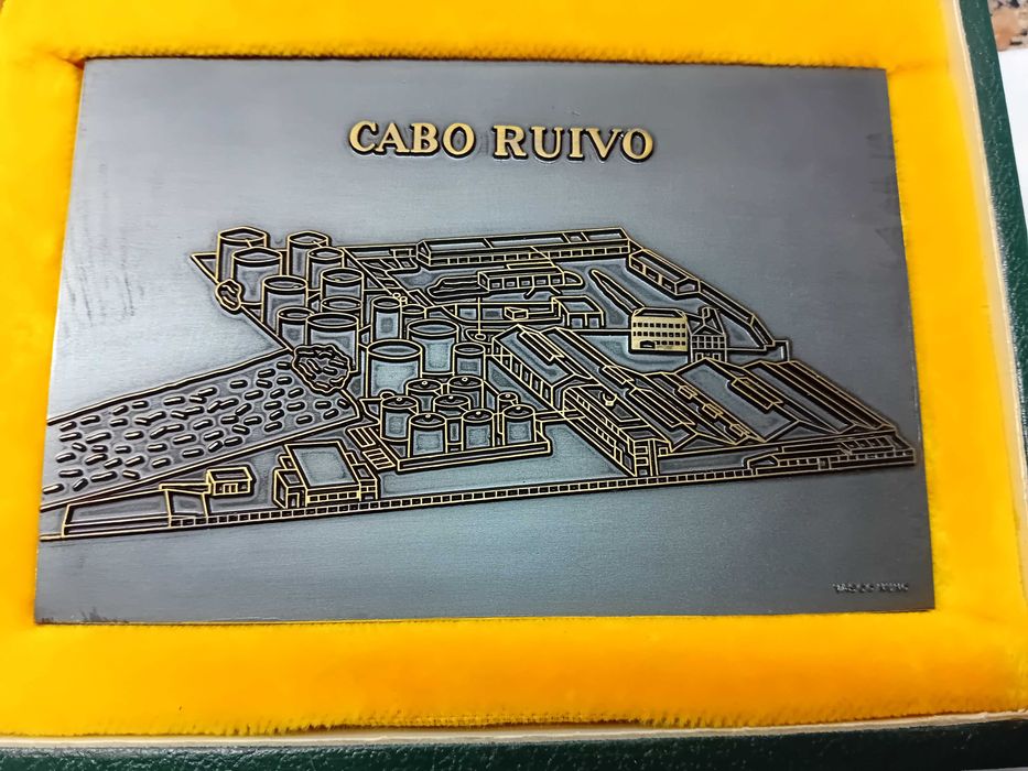 Várias medalhas comemorativas da empresa BP