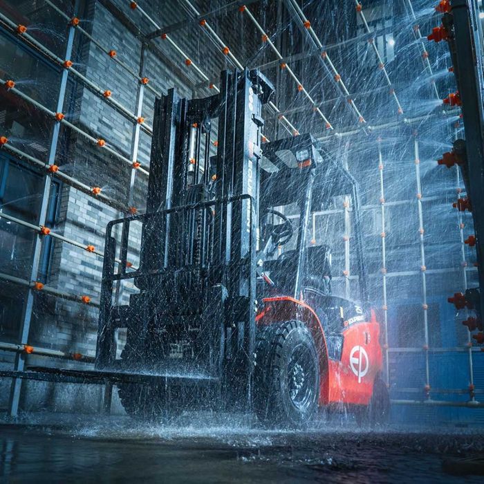 Новий Li-Ion вилковий навантажувач 2.5т/3.6м, кліренс 15см, 80V/280Ah