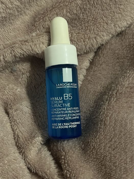 La Roche-Posay Hyalu B5 serum ujędraniająco-regenerujące