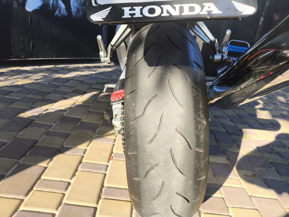 Продам honda cbr 600 f4i