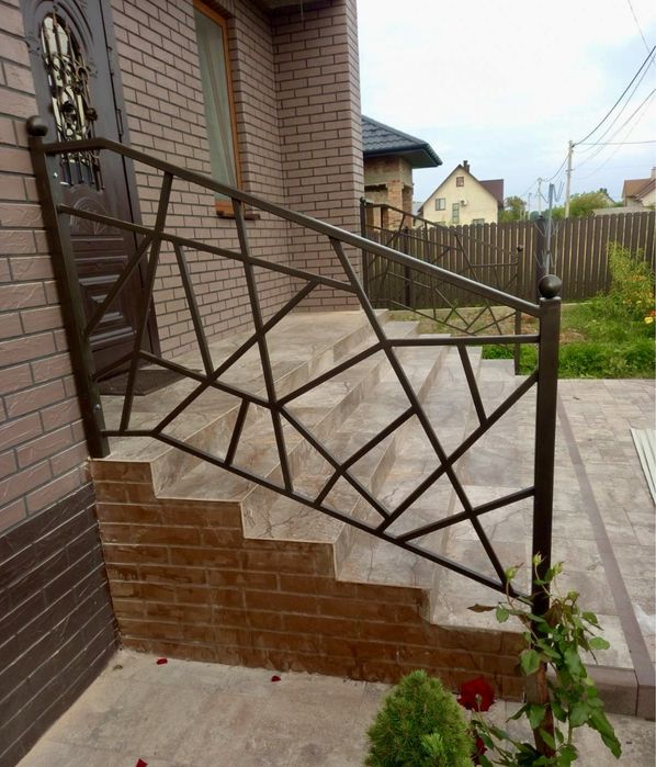 Металеві перила, поручні для сходів, балконів,терас.