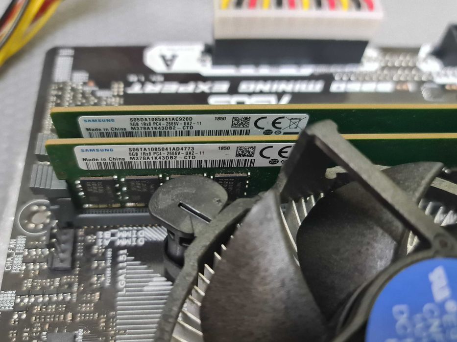 Asus Mining Expert B250 19 Slots NOVA EM CAIXA