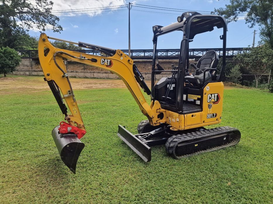 Mini escavadora cat 1.7 tn