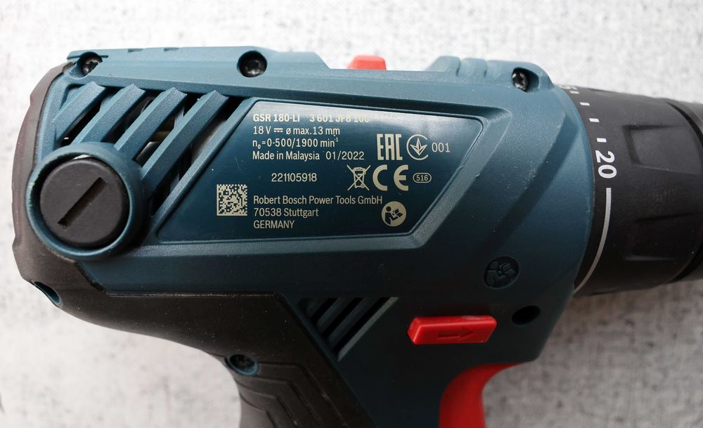 Аккумуляторная дрель-шуруповерт Bosch Professional GSR 180-Li