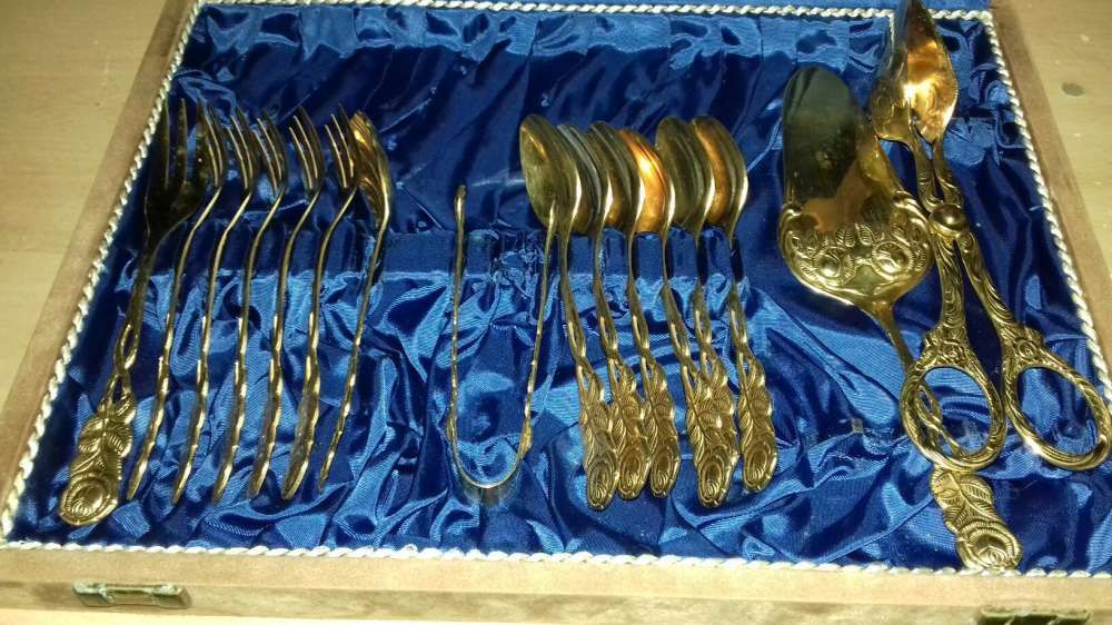 Faqueiro antigo anos 80s banhado a ouro Solingen