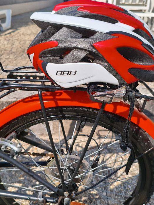 Bicicleta criança b twin com capacete BBB