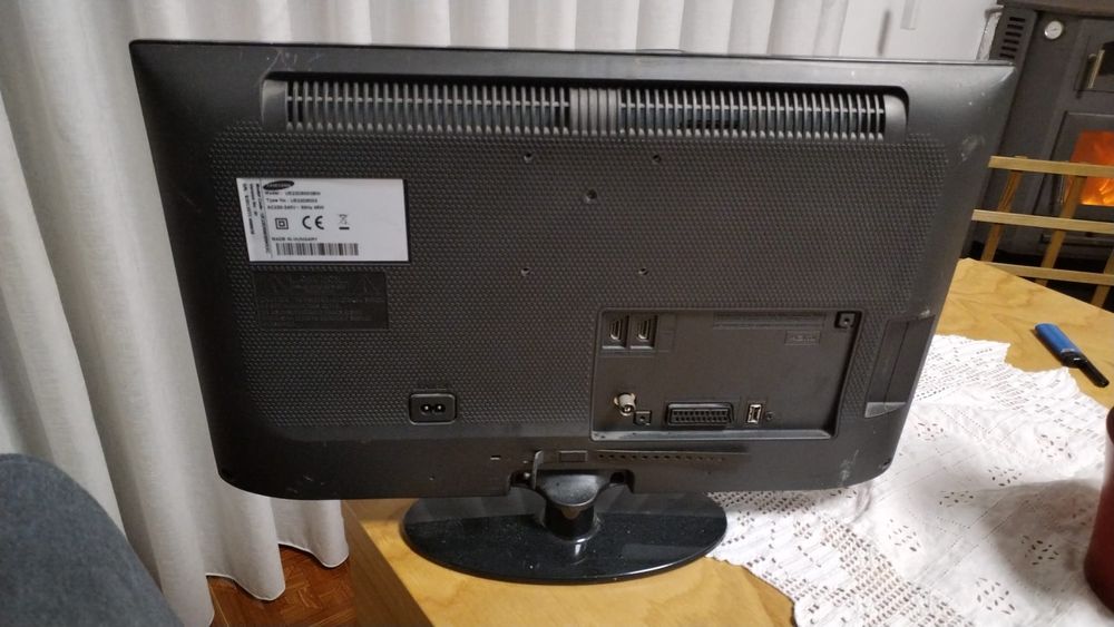 TV Samsung 22 polegadas Model: UE22D5003BW para peças