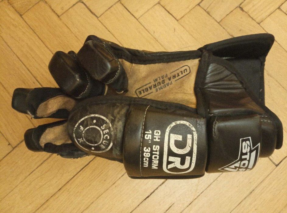 Хоккейные перчатки.DR GH Storm (15" 39 cm)