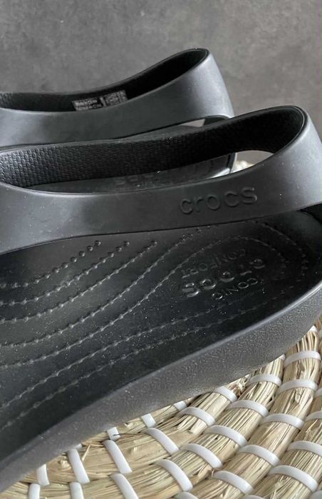 Crocs japonki serena flip czarne W9 39/40