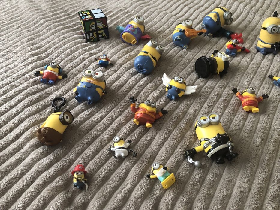 Minionki figurki