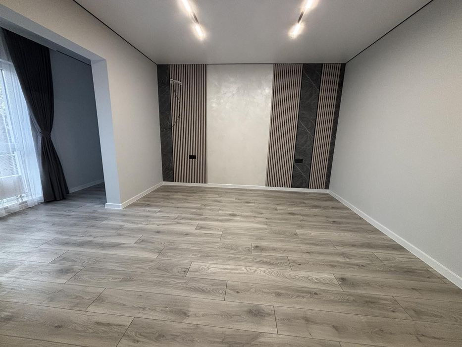 Продаж таухауса у топ локації