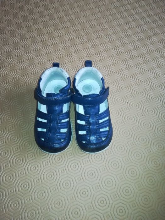 Botinhas e Sandálias Chicco 20