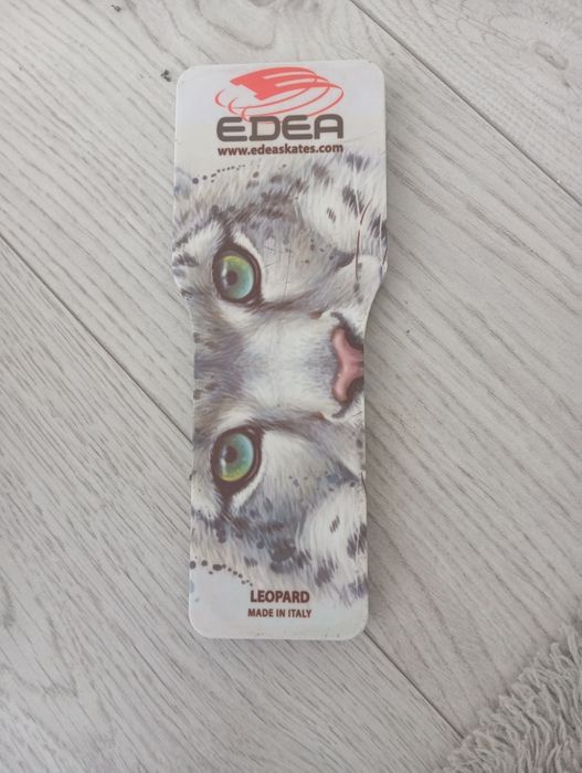 Vendo material de patinagem artística, patins, rodas e 1 peão