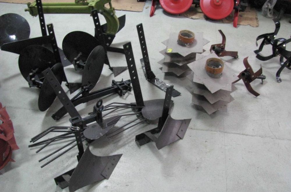 отличный мотоблок / культиватор