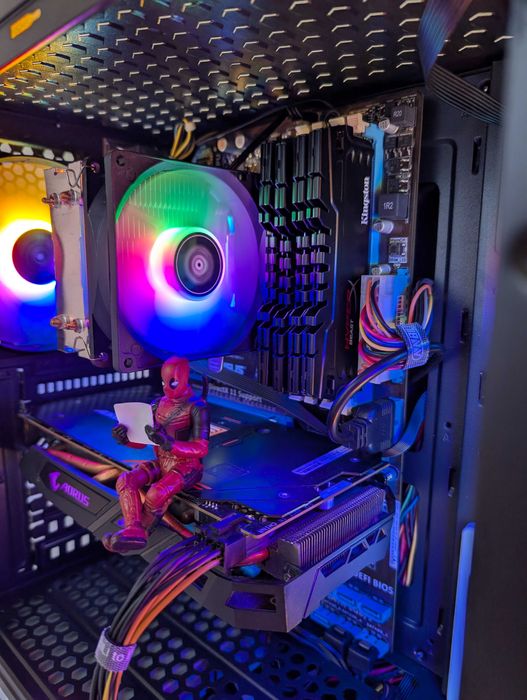 Ігровий ПК RX Gigabyte Aorus 570 4 GB / i5 / Ram16 gb / SSD /Win 11Pro