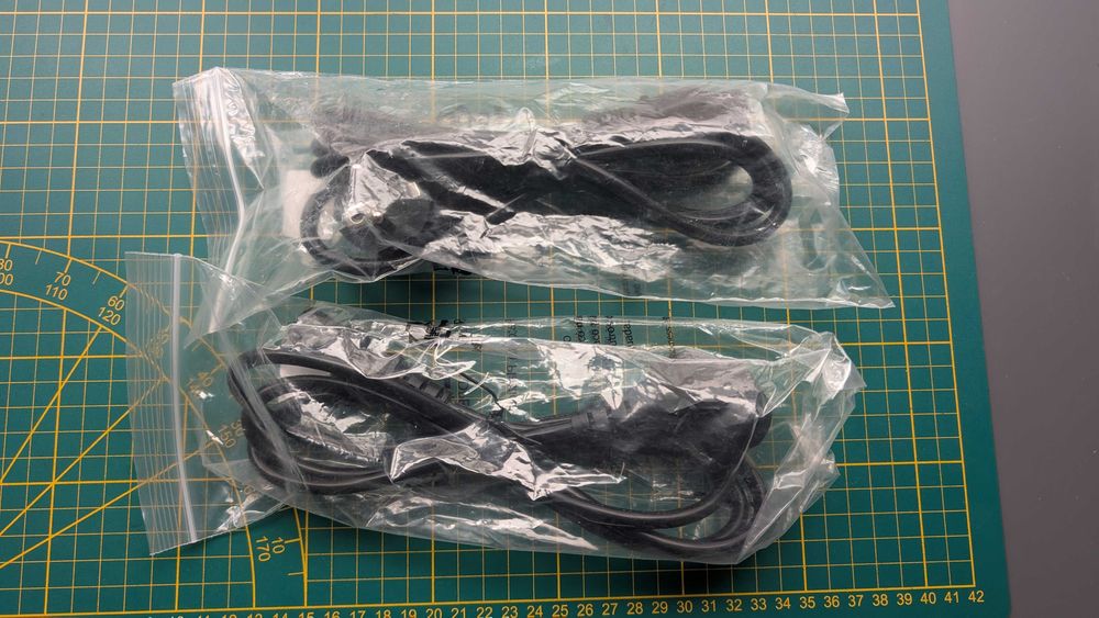 ZESTAW 2 SZT Kabel zasilający do komputera / monitora 1.2m nowe