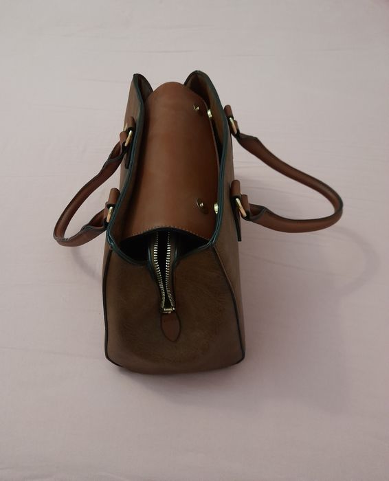 Mala de senhora como Nova