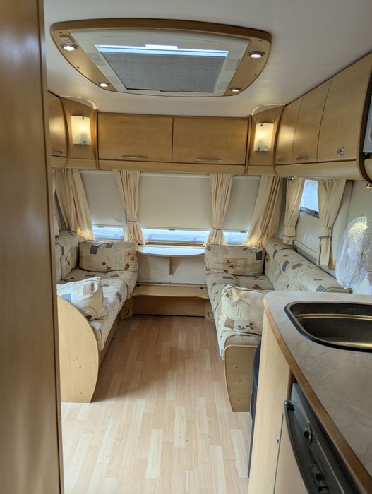 RESERVADA /Caravana / impecável / cama em Ilha / levo ao local