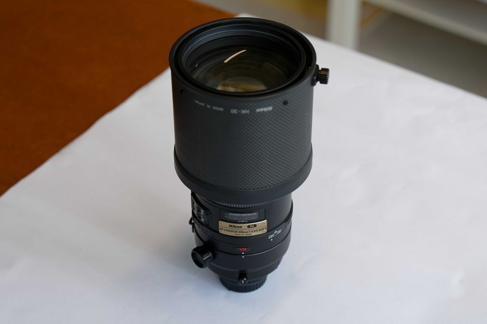 Lente Nikon AF-S Nikkor 300 mm f/2.8 + ofertas