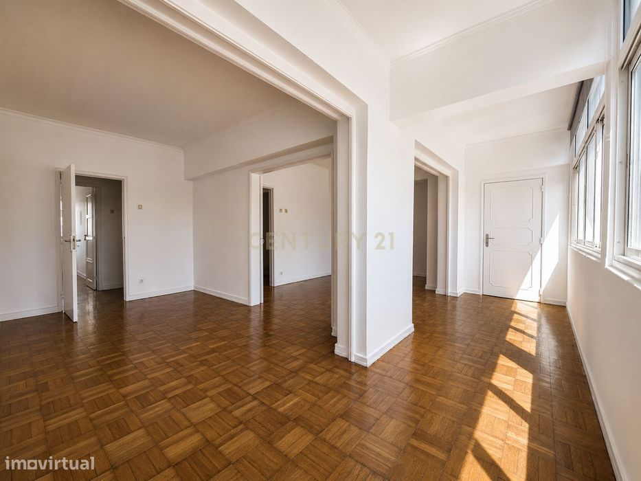 T3 Apartment with 144 m² | Avenida dos Estados Unidos da América, Alvalade