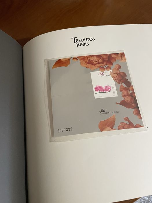 Livro Filatélico CTT 'Tesouros Reais' 1993 - Completo e Numerado
