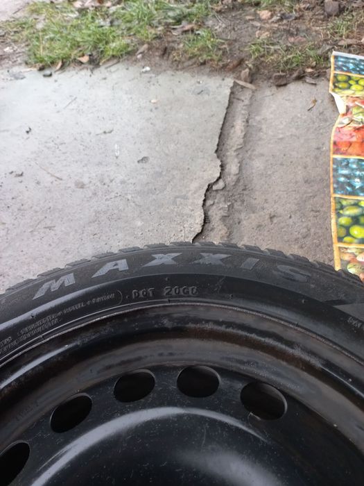 Продам диски 16×4×100 з резиною.