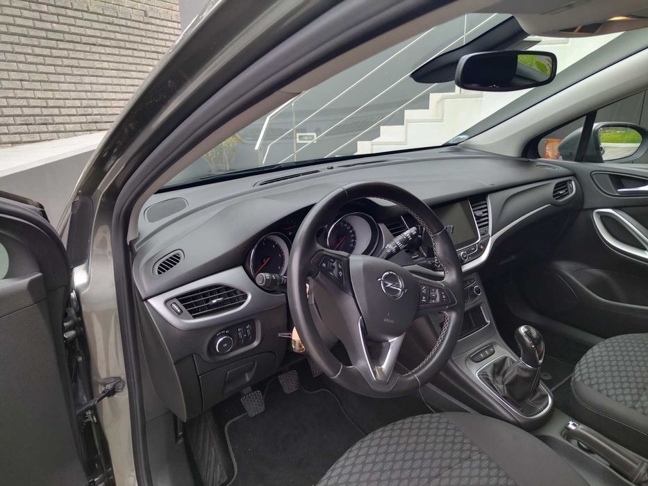 Opel Astra Sports Tourer 1.6 CDTI 110 CV – Único Dono | Histórico de Manutenção | Excelente Estado